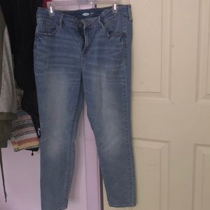 Old Navy Rockstar Super Skinny Jeans